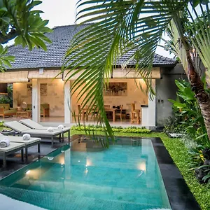 sandi-agung-villa-bidadari.hotelsseminyak.net/